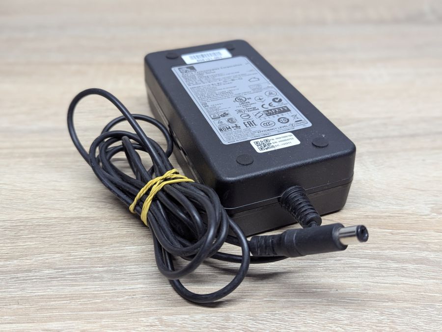 Б/В Блок живлення Zebra FSP100-RDB,100 Вт, 24 В, 4.17 А, 6.3 ммx3.0 мм