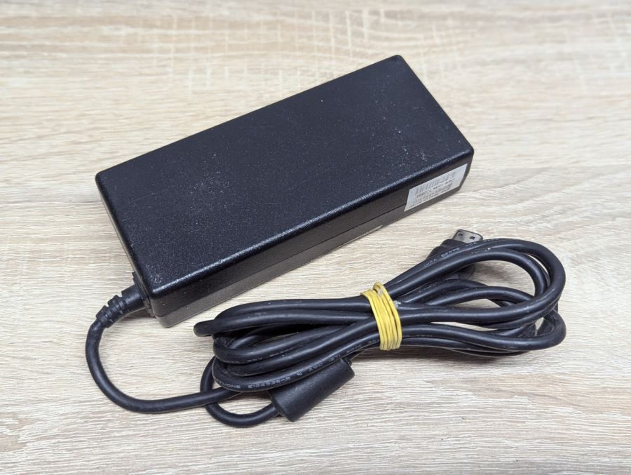 Б/В Блок живлення HP DC8958 ,90W,19V, 4.74A,HP Oval 5-pin