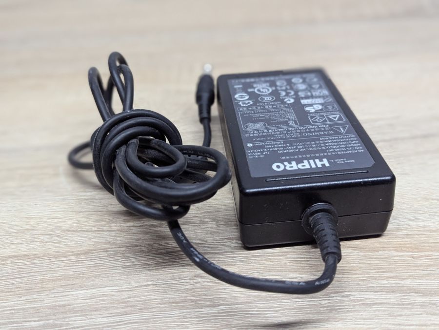 Б/В Блок живлення HIPRO HP-A0502R3D,50W,12V, 4.16A, 5.5x2.1мм