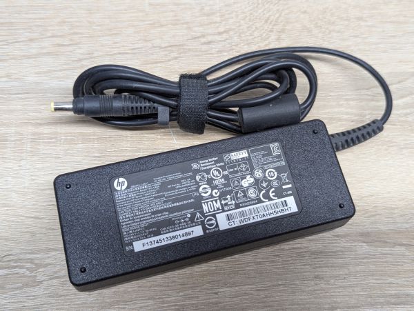 Б/В Блок живлення HP TPC-CA54, 65 Вт,19.5 В,3.33 А,4.8x1.7мм [ProductHub SKU TPC-CA54]