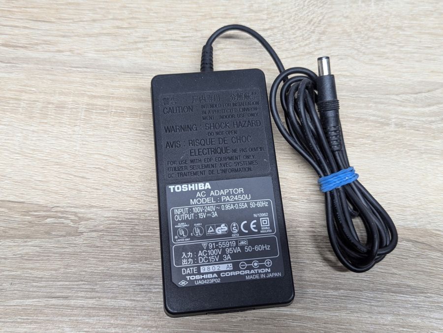 Б/В Блок живлення Toshiba PA2450U,45W, 15V, 3A.А,6.3x3.0 мм