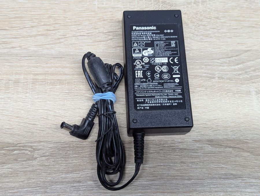 Б/В Блок живлення Panasonic PNLV6507,24 Вт,16В,1.5А,6.5 x 4.4 мм