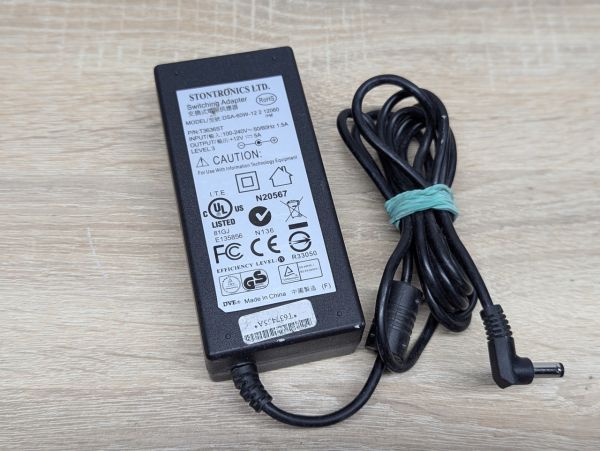 Б/В Блок живлення Stontronics DSA-60W-12,60 Вт,+12V 5A,5.5x2.1 мм