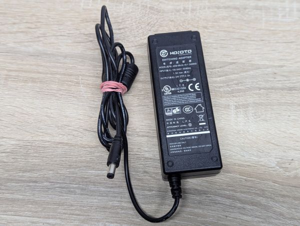 Б/В Блок живлення Honoto ADS-65LSI-19-1,24 В,2.5 А,60 Вт,5.5x 2.1 мм