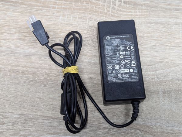 Б/В Блок живлення Leader Electronics NU60-H120500-I3,60 Вт,12V,5A,2pin