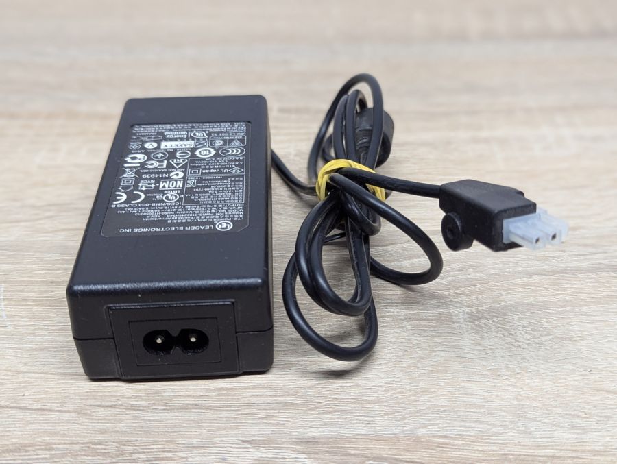 Б/В Блок живлення Leader Electronics NU60-H120500-I3,60 Вт,12V,5A,2pin