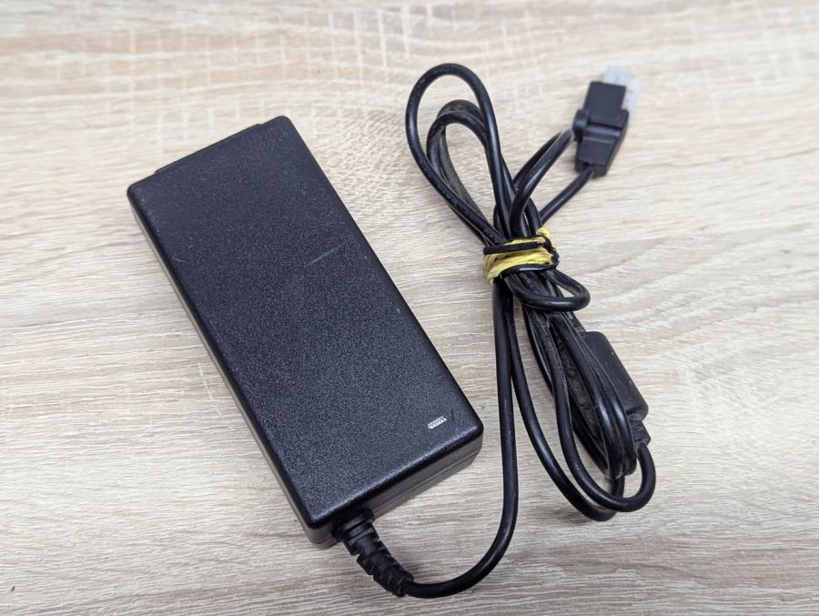 Б/В Блок живлення Leader Electronics NU60-H120500-I3,60 Вт,12V,5A,2pin