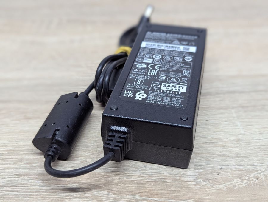 Б/В Блок живлення ADPC1925EX,25 Вт,19 В,1.31 А,5.5 мм x 2.5 мм [ProductHub SKU ADPC1925EX]