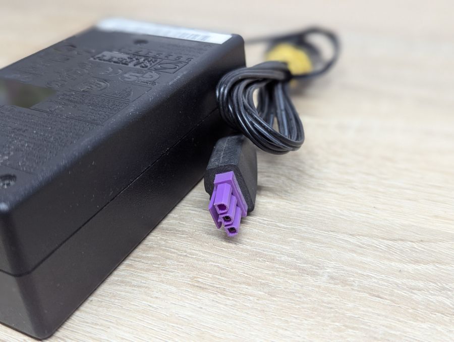Б/В Блок живлення HP 0957-2230 для принтерів, 50 Вт,+32 В,1.56 А,3-Pin Inline