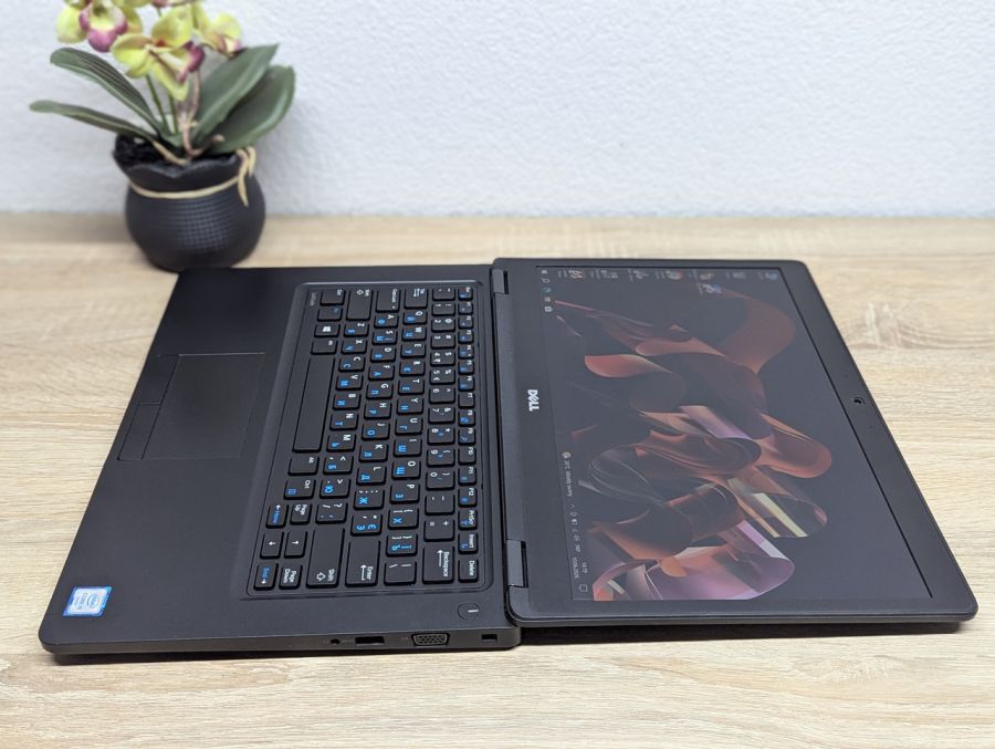 Ноутбук Б/В Dell Latitude 5480, Intel Core i5-6300U, DDR4 8 GB, SSD 128GB, 14" Full HD