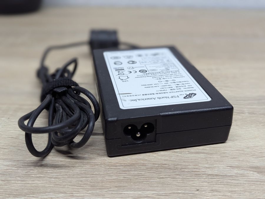 Б/В Блок живлення FSP North FSP50-11,20В ,2.5А,50Вт,5.5 x 2.5 мм