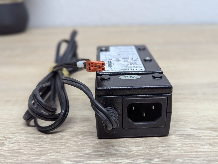 Б/В Блок живлення Extron 28-071-57LF,12 В,1.0 А,Captive Screw 2pin