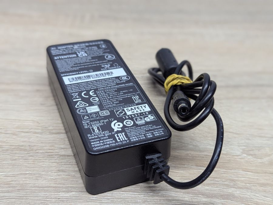 Б/В Блок живлення TPV ADPC2045,45W,20 В,2.25 А, 5.5 x 2.5 мм
