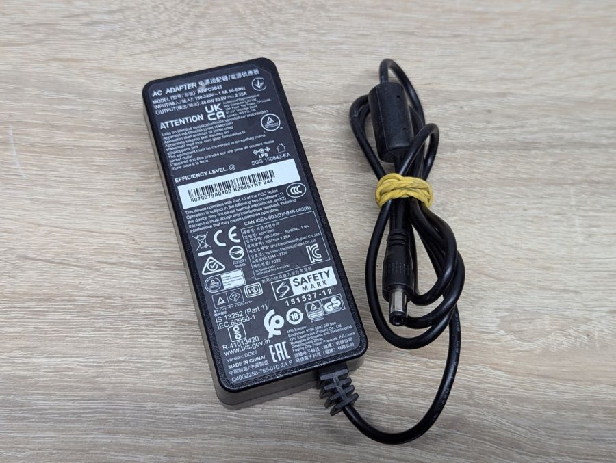 Б/В Блок живлення TPV ADPC2045,45W,20 В,2.25 А, 5.5 x 2.5 мм