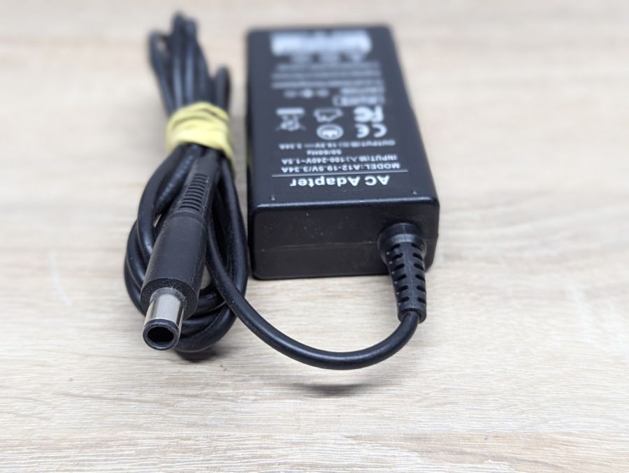 Б/В Блок живлення 65 Вт,19.5V,3.34A,7.4x5.0 мм