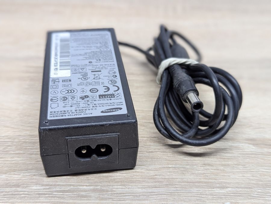 Б/В Блок живлення Samsung PS30W-14J1, 30W,14 В,2.14 А,6.5 x 4.4 mm+Pin
