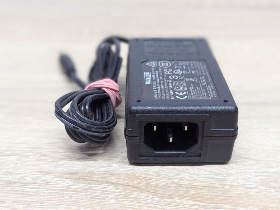 Б/В Блок живлення Billion BA024-050400MAX,5 В,4.0 А,20W,5.5x2.5мм