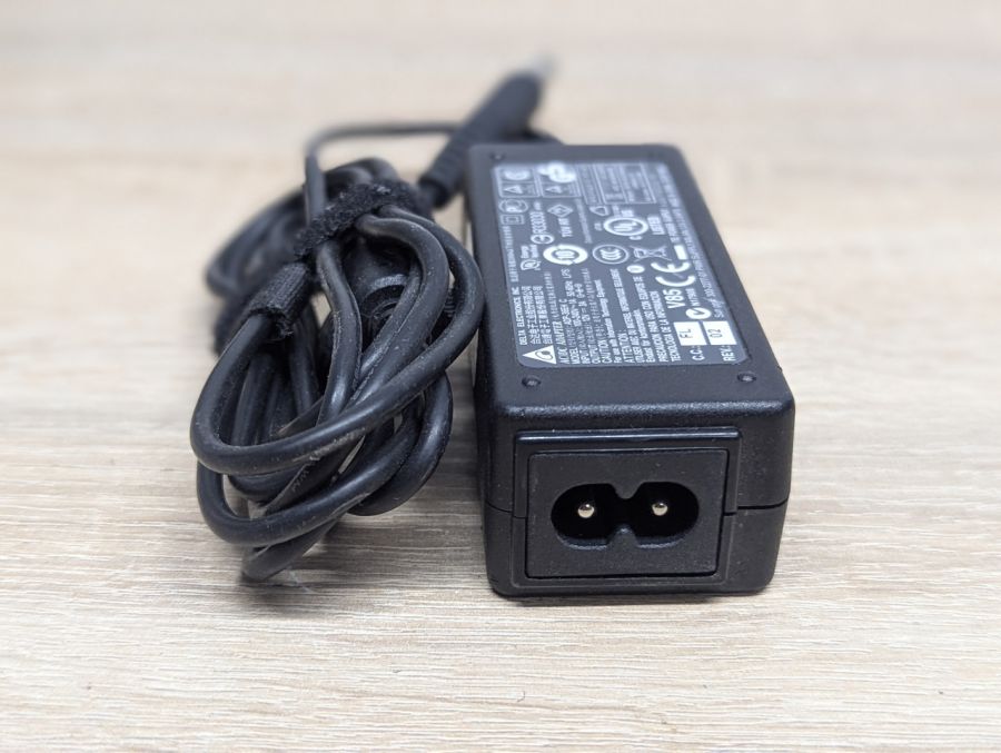 Б/В Блок живлення Delta Electronics ADP-36EH C,12В, 3А,36 Вт,5.5x2.5мм