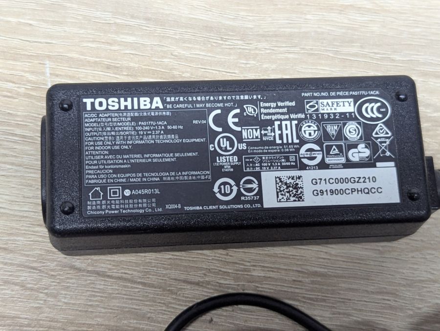 Б/В Блок живлення Toshiba 45 Вт,19 В,2.37 А,5.5x2.5 мм