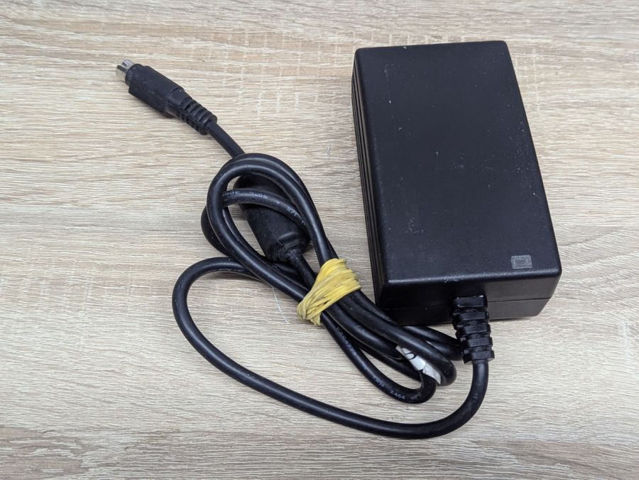 Б/В Блок живлення Tableau TP1,+5V+12V, 2.0A, DIN 4 Pin