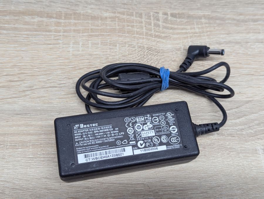 Б/В Блок живлення Bestec BPA-3601WW,36 Вт,12 В,3 А,5.5x2.5мм [ProductHub SKU BPA-3601WW]