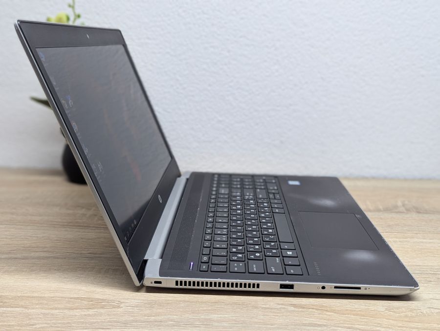Ноутбук Б/В HP ProBook 450 G5, Intel Core i3-7100U, DDR4 8 GB, SSD 128GB, 15.6" Full HD