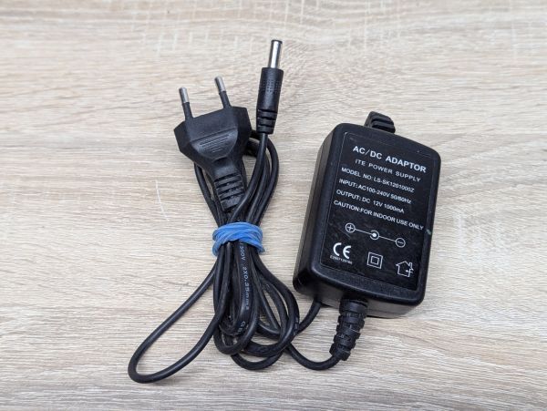 Б/В Блок живлення 12 В,1 А,5.5x2.1 мм [ProductHub SKU LS-SK1201]