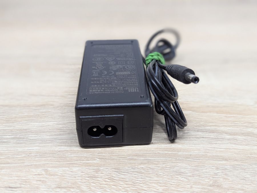 Б/В Блок живлення JBL NSA40ED,38 Вт,19V, 2A,4.0 x 1.7 мм