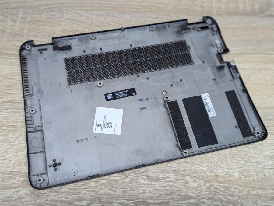 Б/В Нижня сервісна кришка для ноутбука HP EliteBook 820 G3