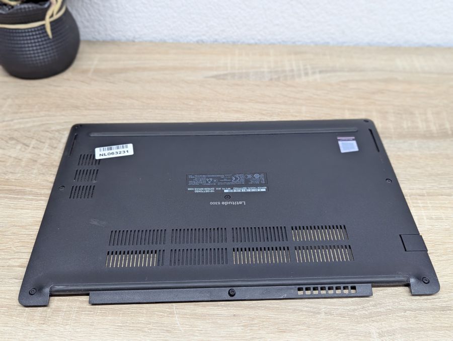 Б/В Нижня кришка корпусу для ультрабука Dell Latitude 5300
