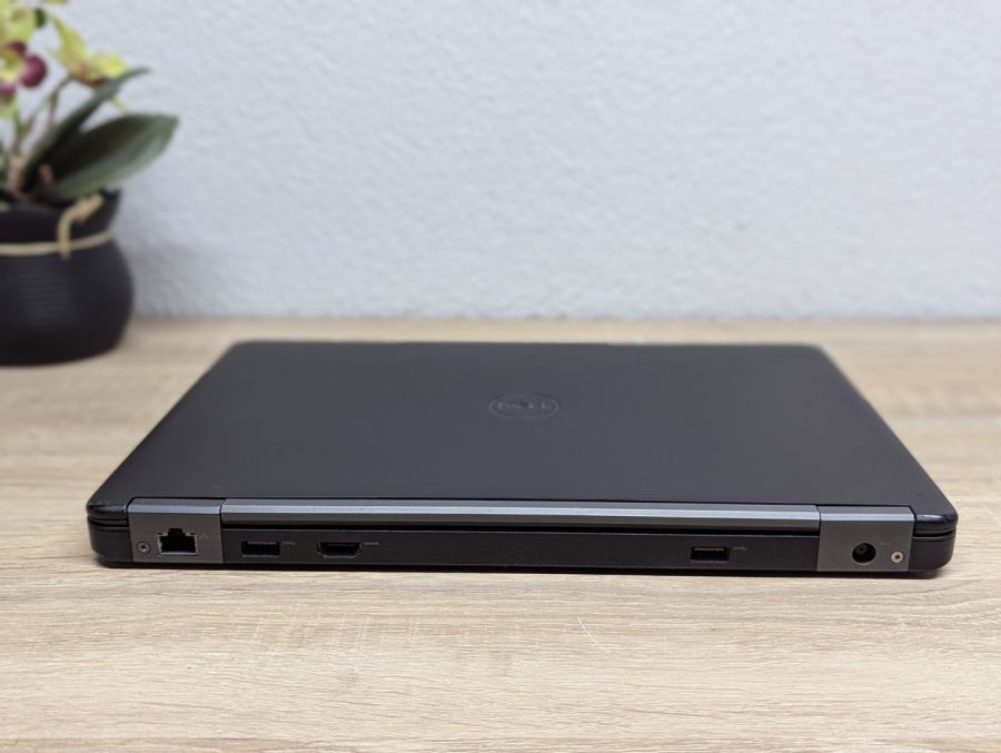 Ноутбук Б/В Dell Latitude E5250, Intel Core i5-5300U, DDR4 8 GB, SSD 128GB, 12.5" HD