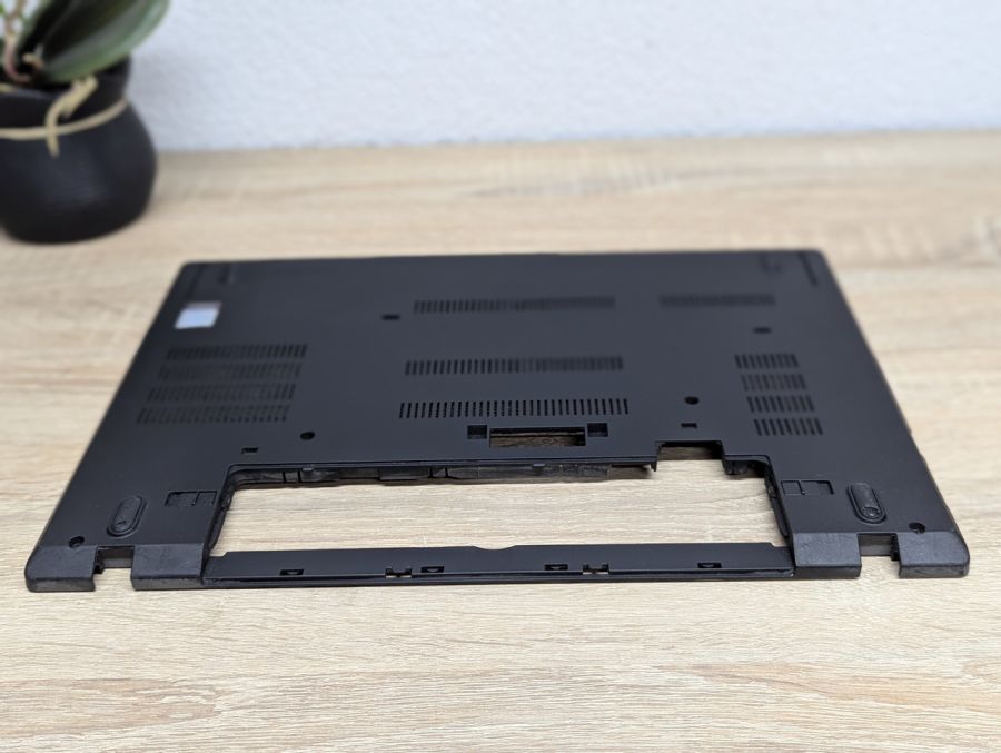 Б/В Нижня частина корпусу для ноутбука Lenovo ThinkPad T470,A475