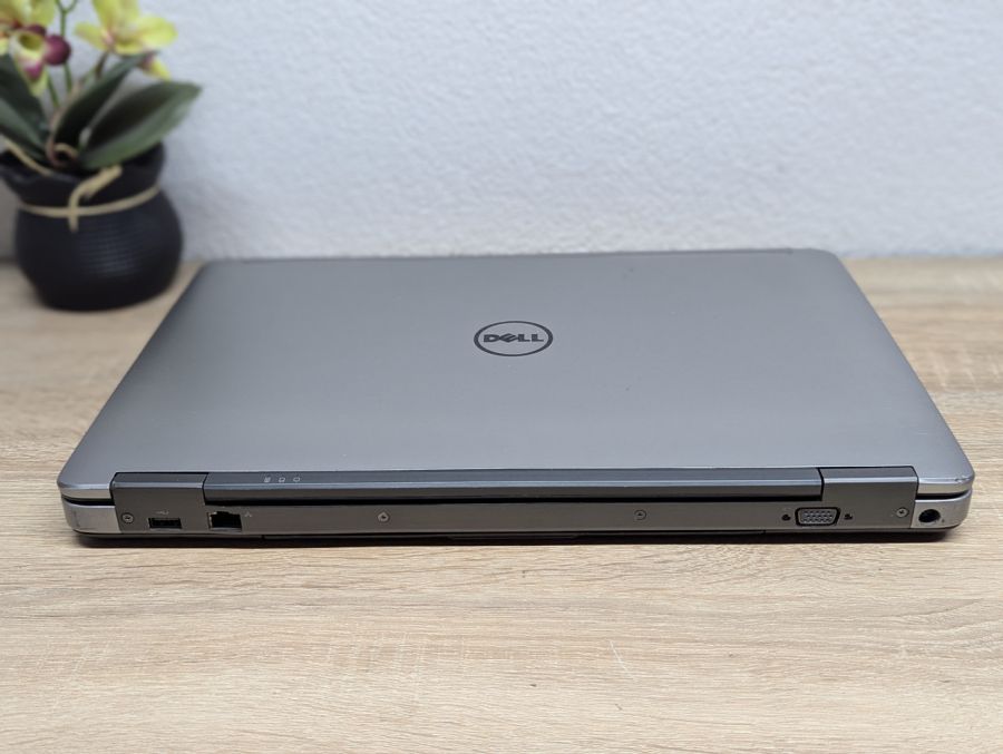 Ноутбук Б/В Dell Latitude E6540, Intel Core i5-4310M, DDR3 8 GB, SSD 128GB, 15.6" Full HD