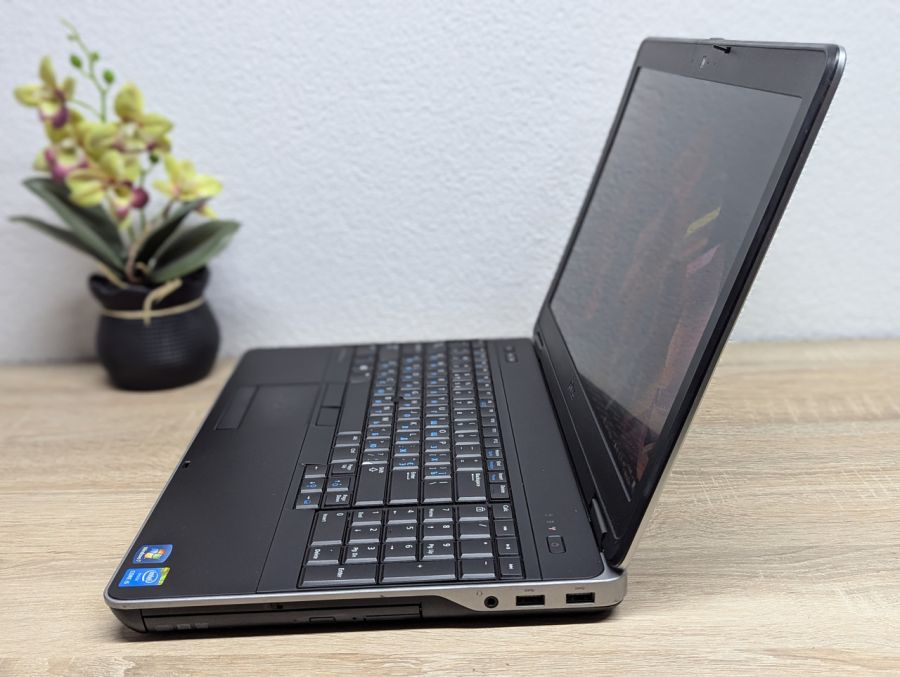 Ноутбук Б/В Dell Latitude E6540, Intel Core i5-4310M, DDR3 8 GB, SSD 128GB, 15.6" Full HD