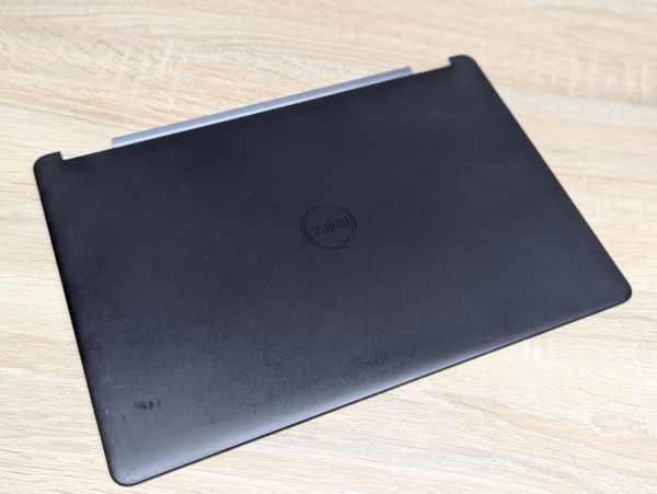 Б/В Кришка матриці для ноутбука Dell Latitude E5470