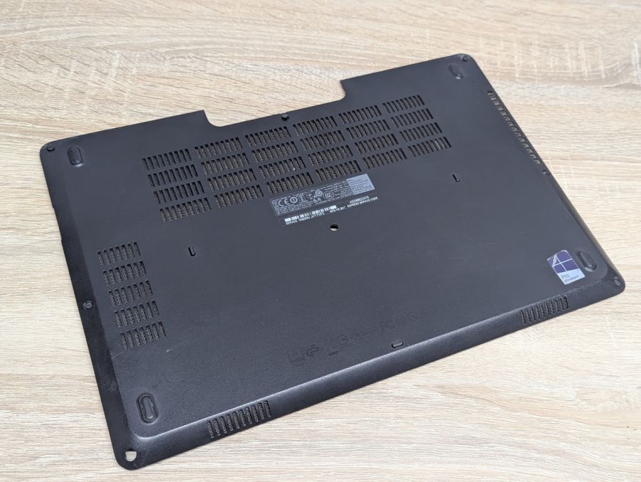 Б/В Сервіна кришка корпусу для ноутбука Dell Latitude E5470
