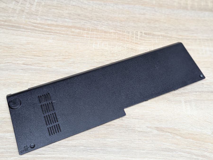 Б/В Cервісна кришка HDD/RAM для ноутбука Lenovo ThinkPad E570,E575