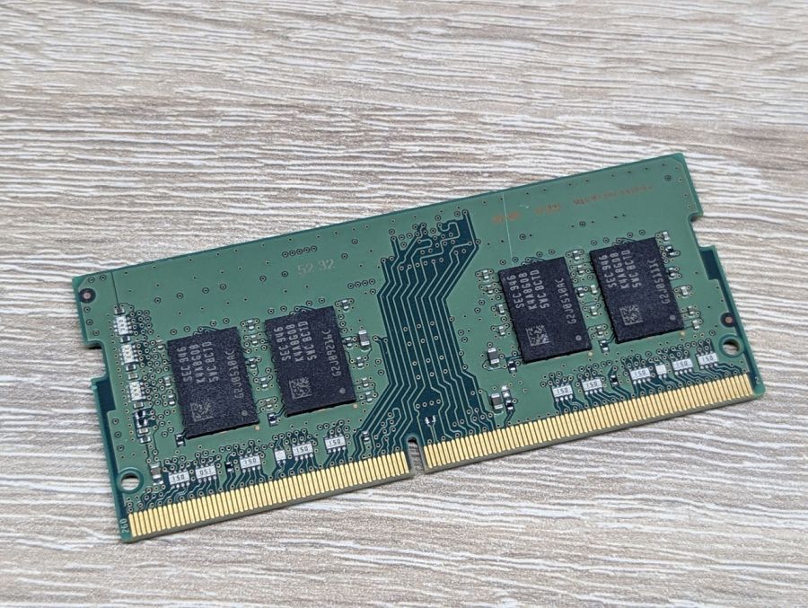 Б/В Оперативна память Samsung DDR4 8GB 2666MHz SO-DIMM