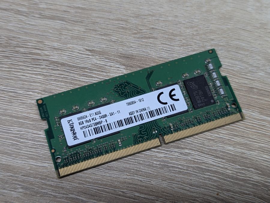 Б/В Оперативна пам'ять Kingston DDR4 8 GB 2400 MHz