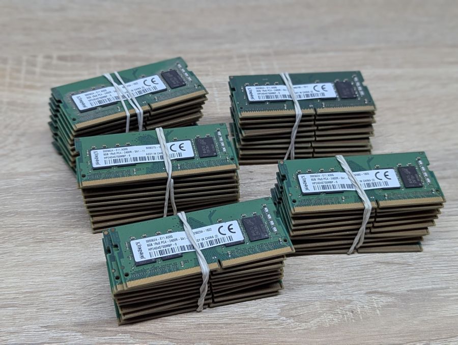 Б/В Оперативна пам'ять Kingston DDR4 8 GB 2400 MHz