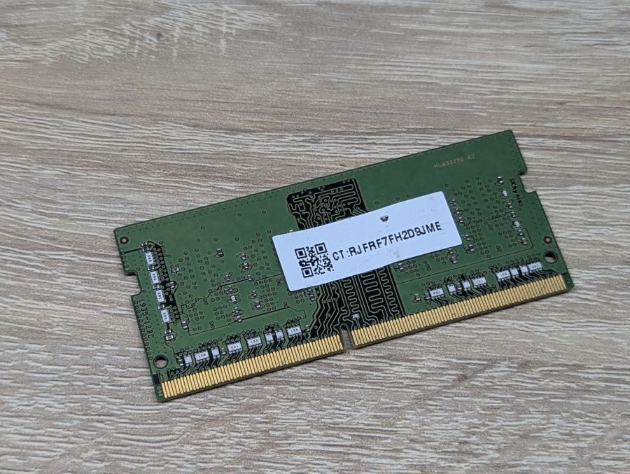 Б/В Оперативна память SK Hynix DDR4 4GB 2666 МГц