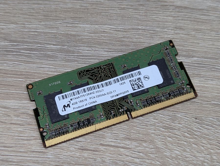 Б/В Оперативна память Micron 4GB DDR4 SO-DIMM 3200 МГц