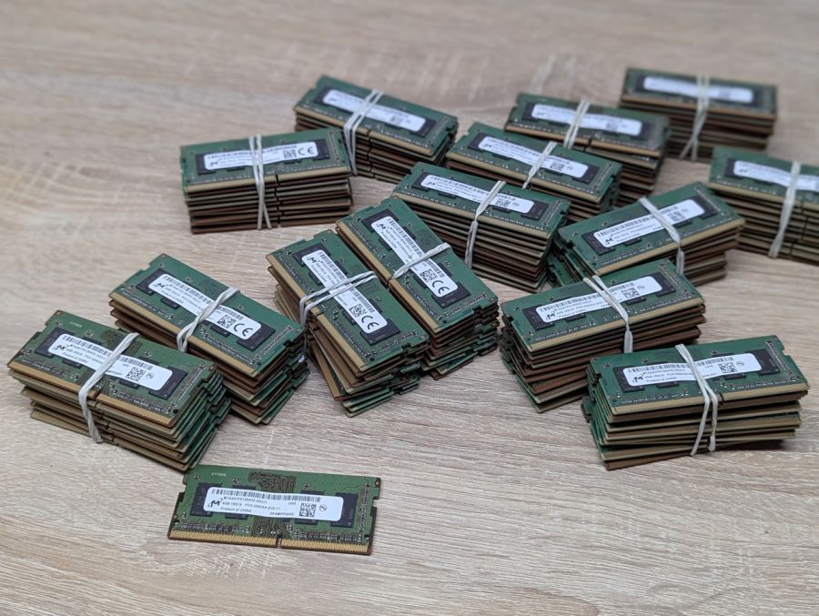 Б/В Оперативна память Micron 4GB DDR4 SO-DIMM 3200 МГц