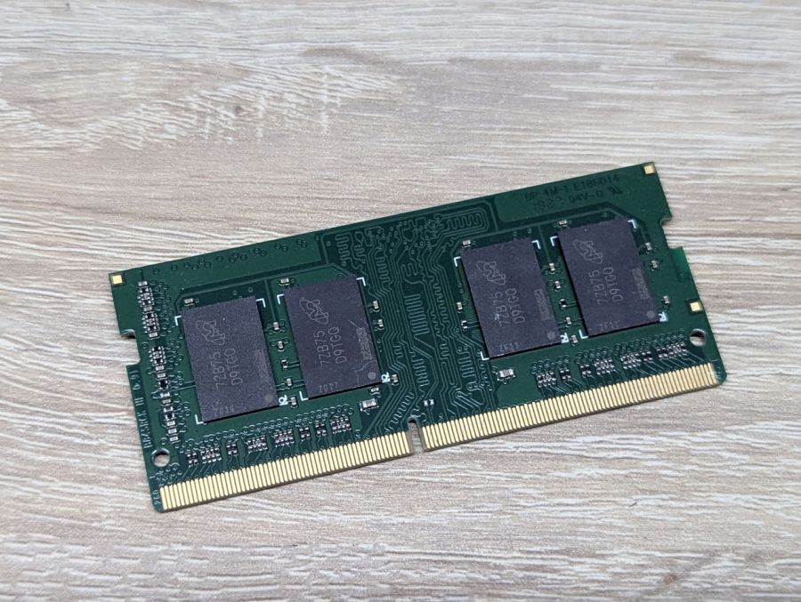 Б/В Оперативна память ADATA 4Gb DDR4 SO-DIMM 2400 МГц