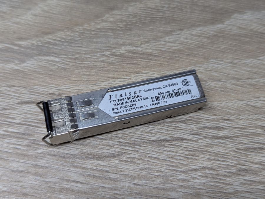 Б/В Оптичний трансивер Finisar FTLF8519P2BNL 850nm SFP