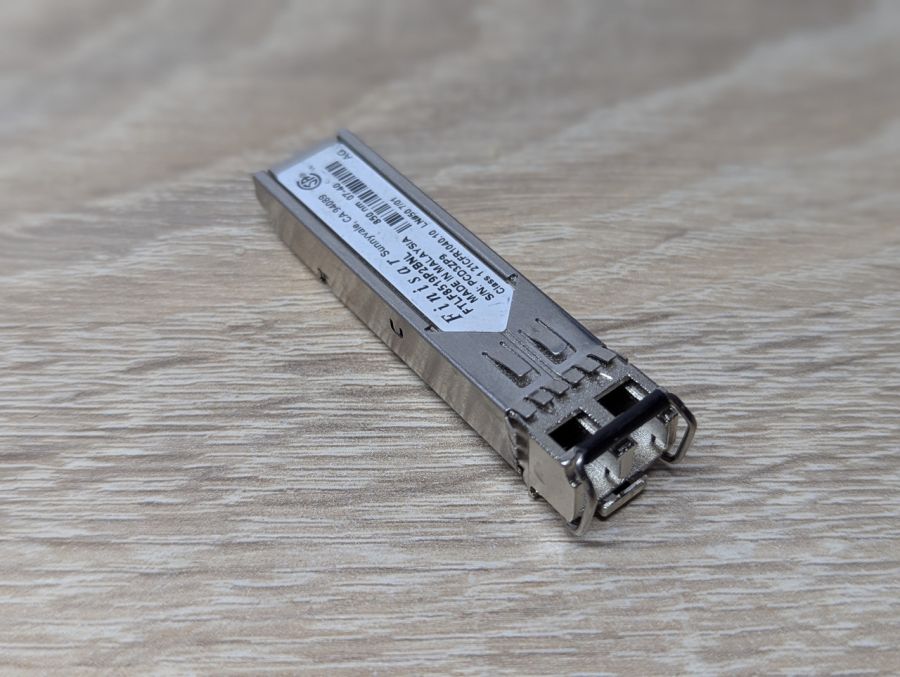 Б/В Оптичний трансивер Finisar FTLF8519P2BNL 850nm SFP