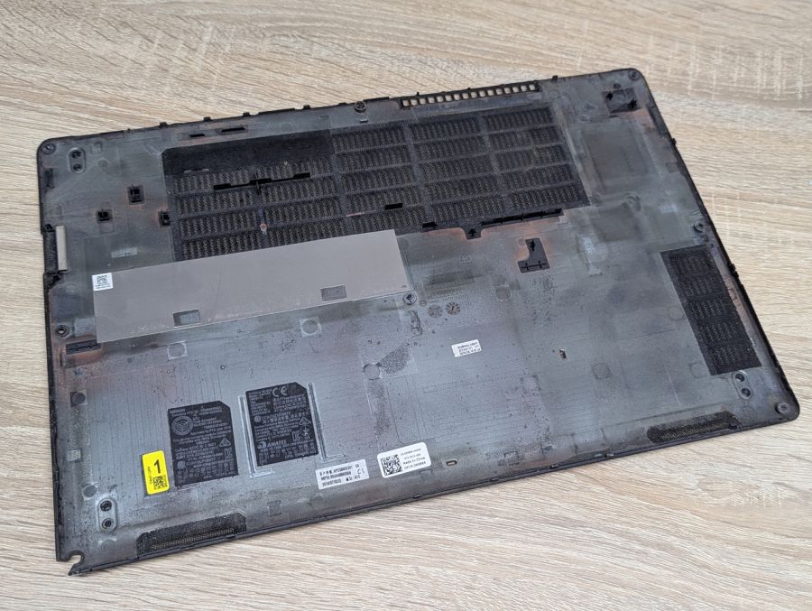 Б/В Піддон для ноутбука Dell Latitude 5590