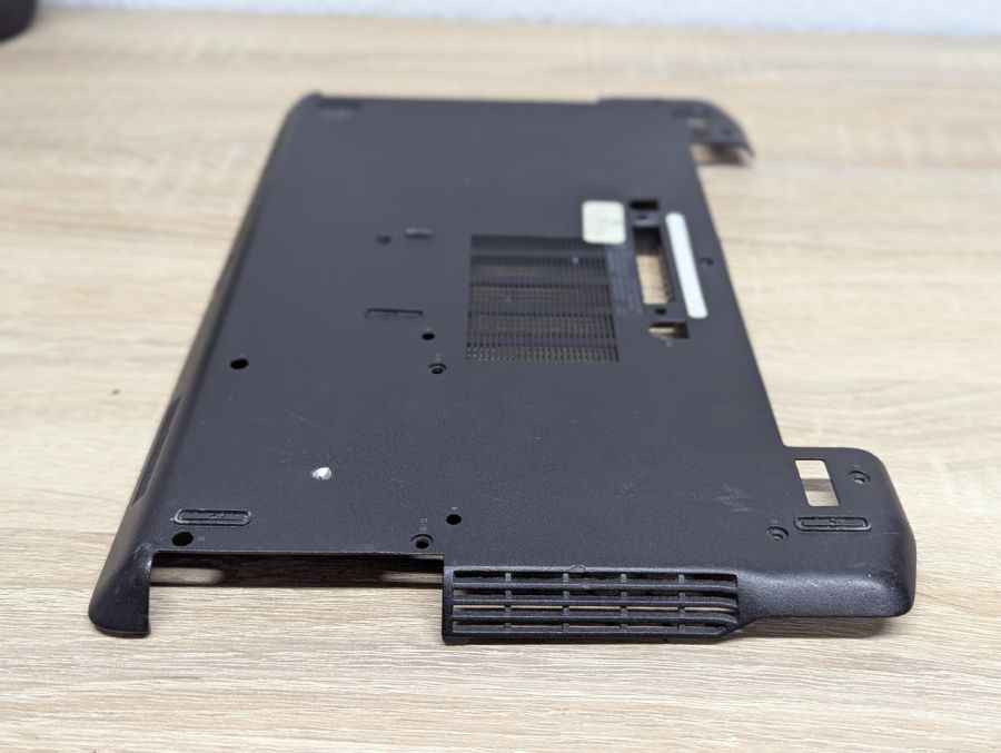 Б/В Сервісна кришка для Dell Latitude E6320