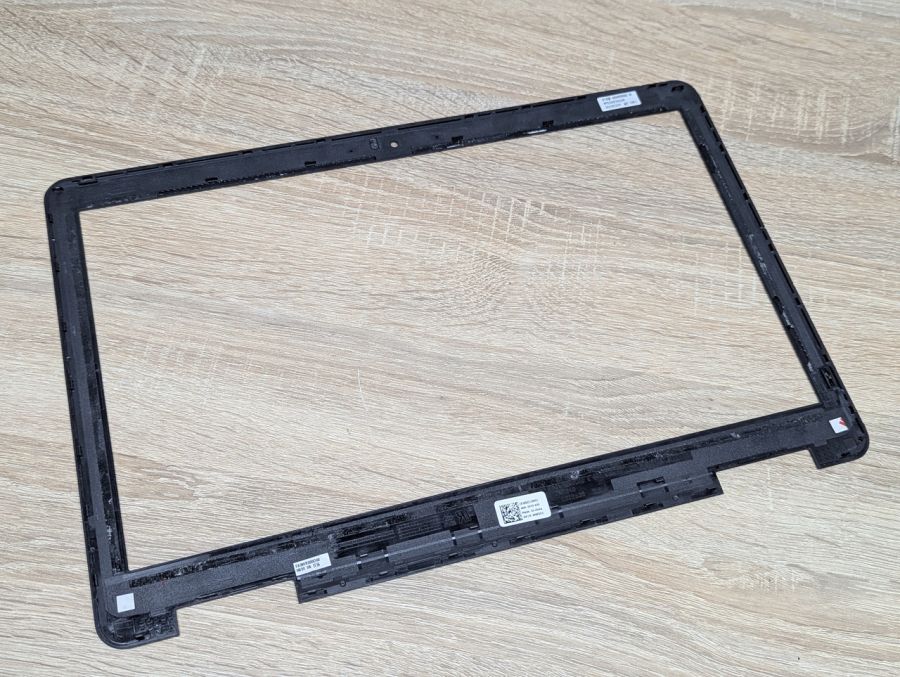 Б/В Рамка дисплея для ноутбука Dell Latitude E5540