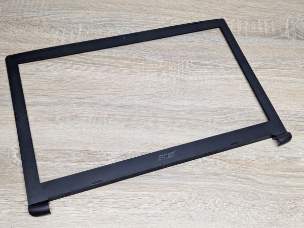 Б/В Рамка екрана для ноутбука Acer Aspire 5 A517-51, A517-51G, Aspire 7 A717-72G